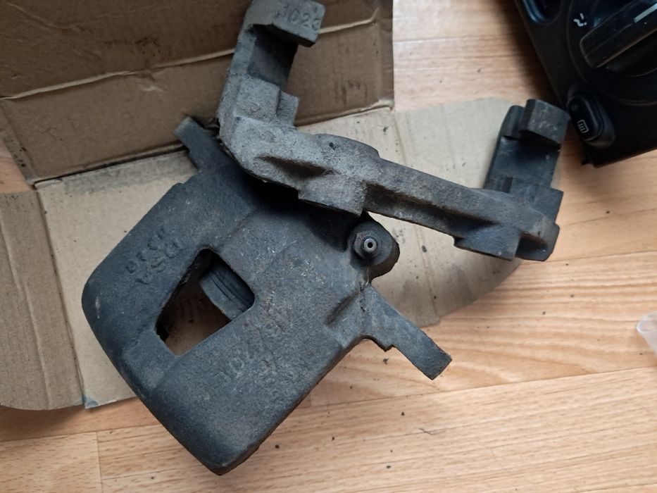 продам 2 суппорта на Ланос 1.5 під ремонт