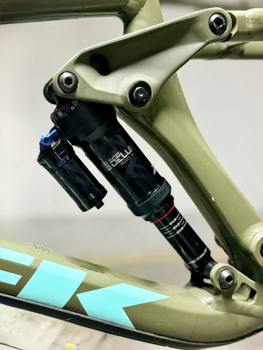 Rama Trek Remedy 8 z damperem M/L