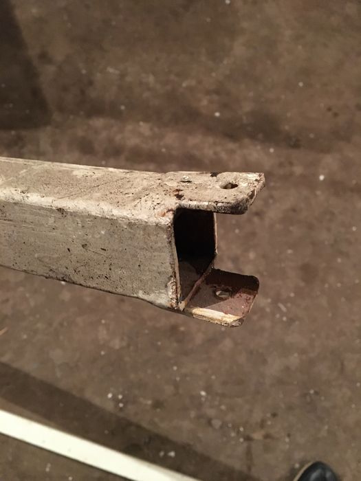 Труба толстая 40 на 40 и 40 на 20 мм