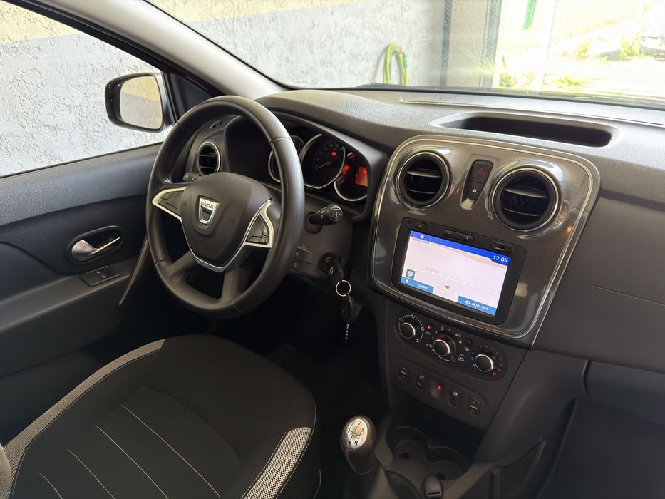Dacia Sandero Stepway 0.9 TCe Comfort/Plus - Desde 120€ Mês