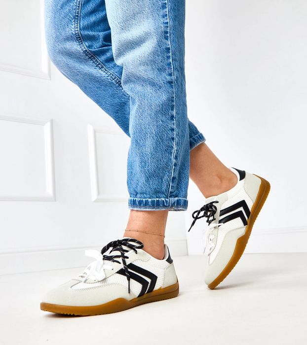 Białe sneakersy tampki damskie sznurowane Malkan