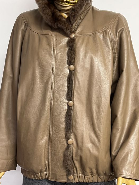 шкіряна куртка дублянка натуральне хутро оверсайз бомбер пілот жіноча