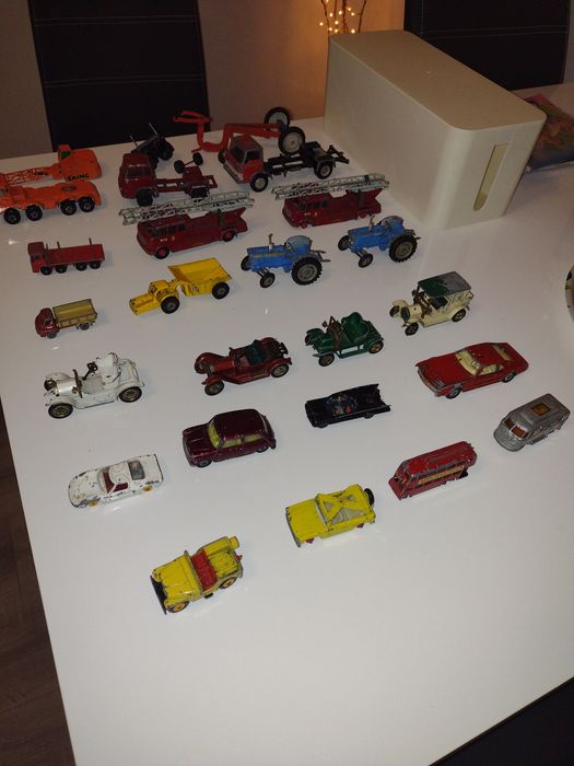 Samochodziki matchbox, corgi toys