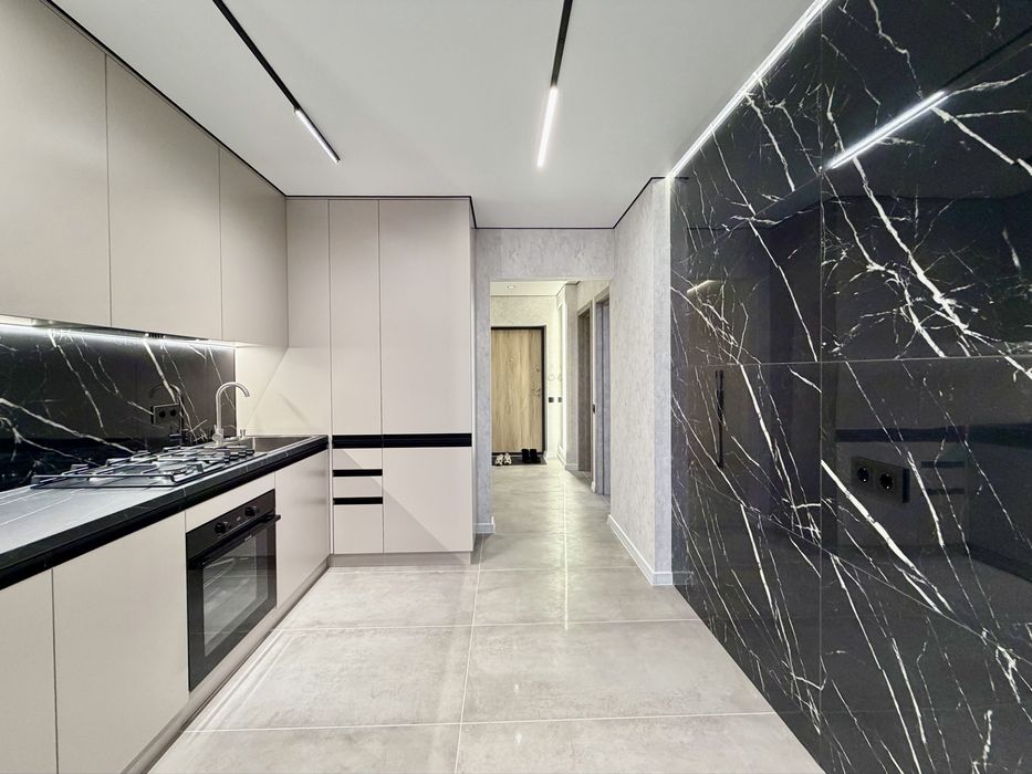 Квартира у новобудові на Вишенці ! Новий ремонт !