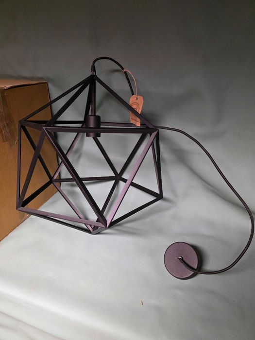 Lampa wisząca w kształcie rombu w stylu vintage Eglo Embleton