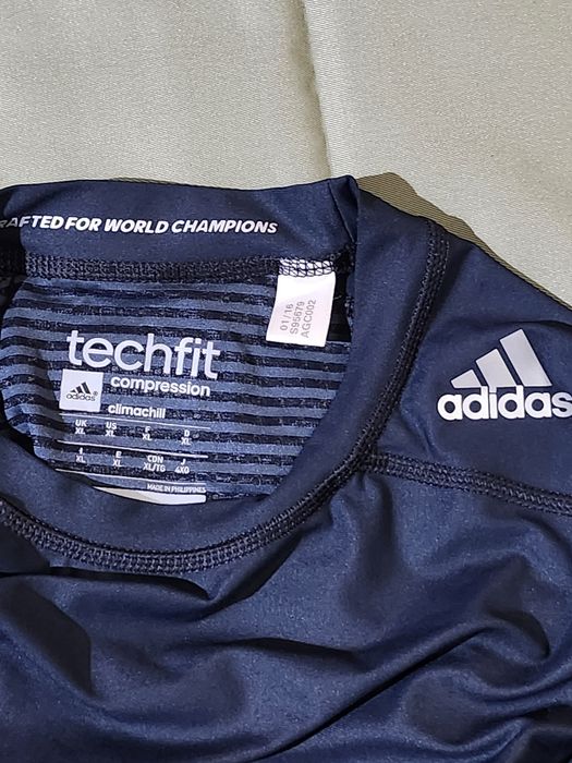 Adidas techfit компресійна термобілизна