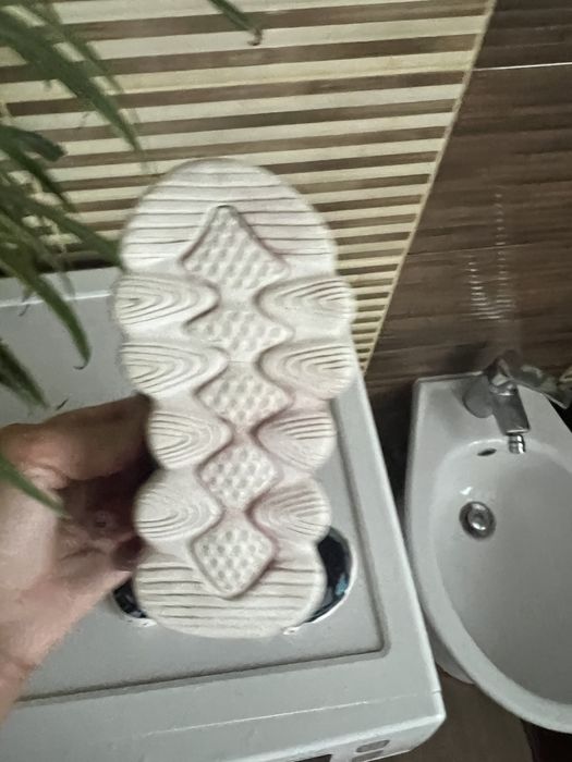 Кросівки хлопчику.