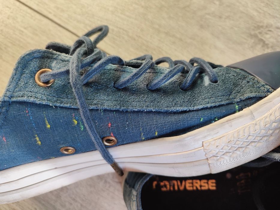 Converse granatowe