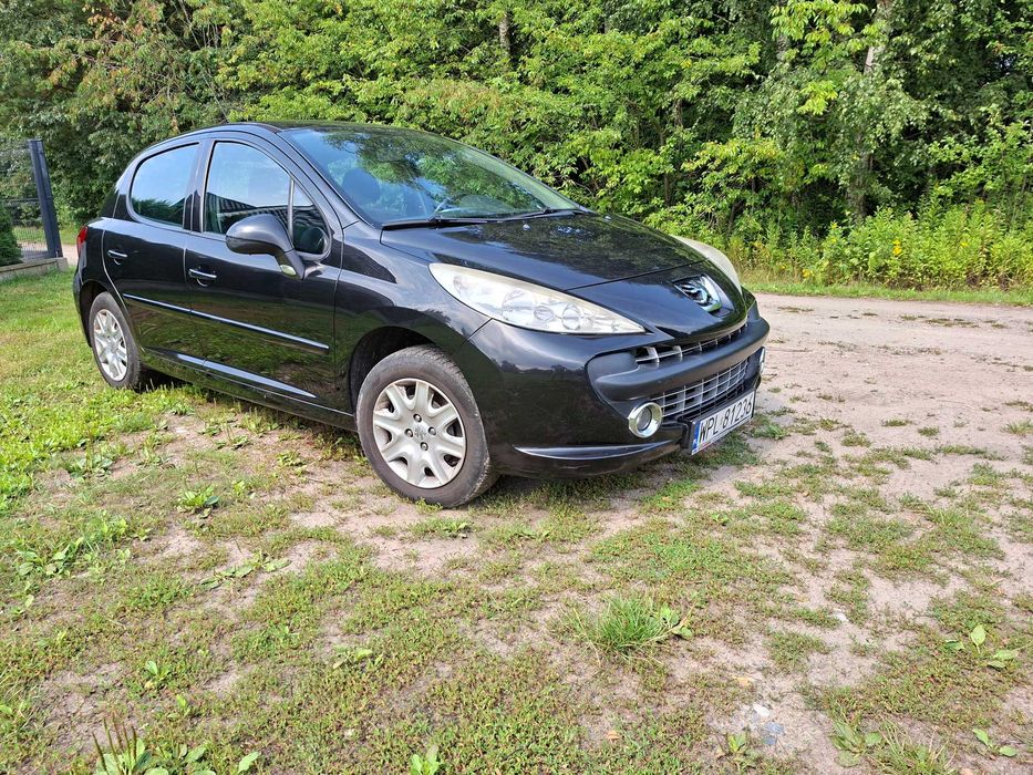 Sprzedam Peugeot 207 - czarny, klimatyzacja, benzyna