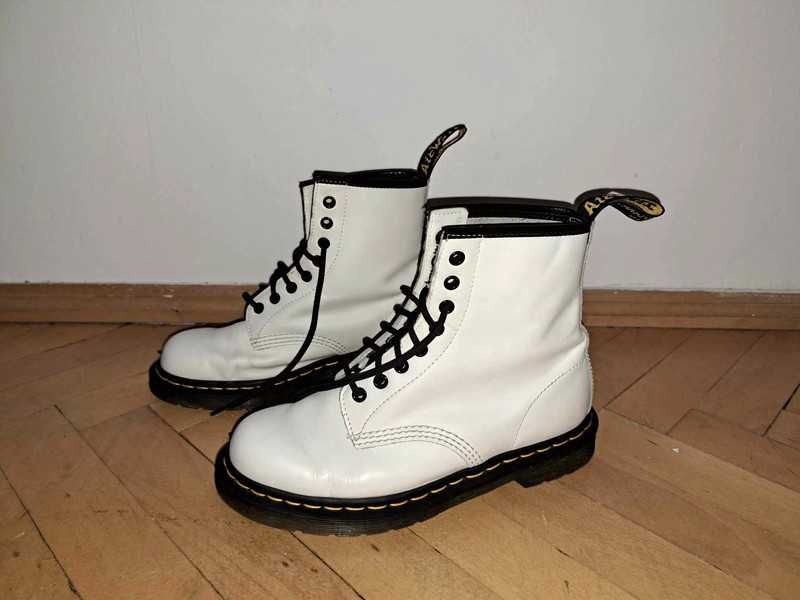 Buty Dr. Martens 1460 Białe