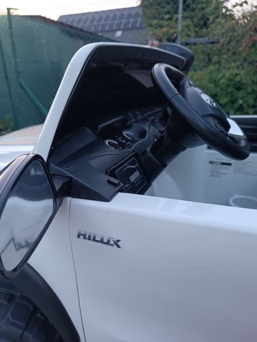 Toyota Hilux na Akumulator | Napęd 4x4 | Stan Bardzo Dobry!