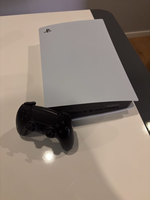 Vendo PS5 Quase Nova + Conta com Jogos Digitais