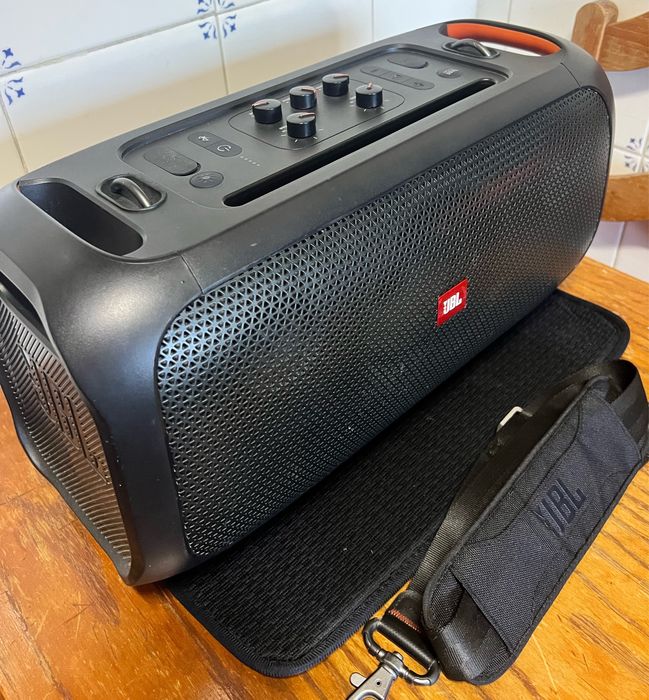 Vendo coluna JBL Partybox, em óptimo estado de conservação