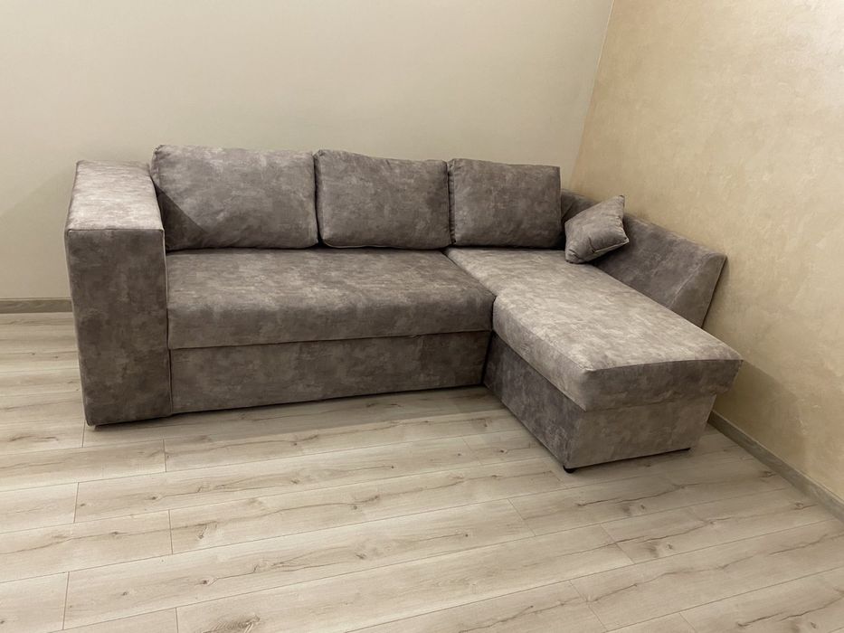 Перетяжка мяких меблів , крісел, ліжок та диванів НЕДОРОГО!!!