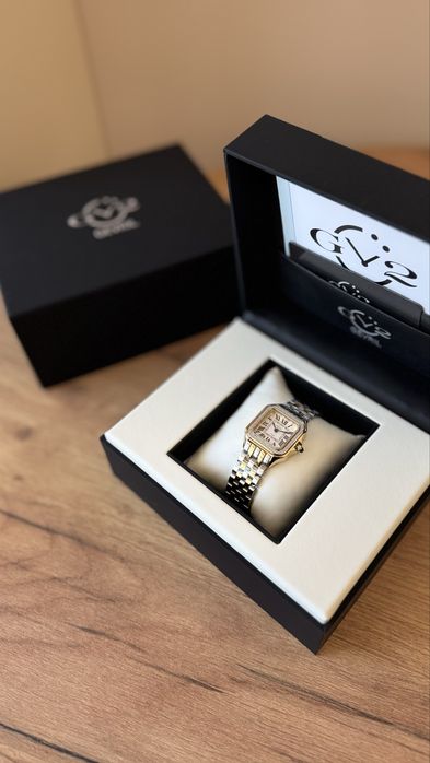 Жіночий швейцарський годинник GEVRIL