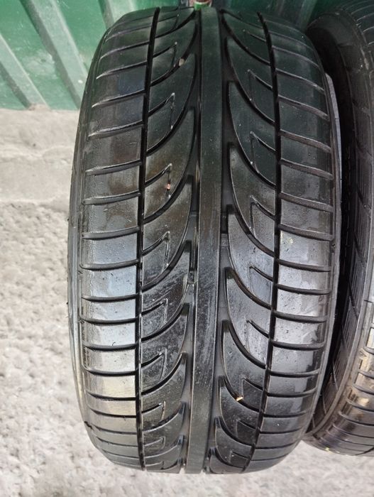 Пара літніх шин Bridgestone 215/40/16
