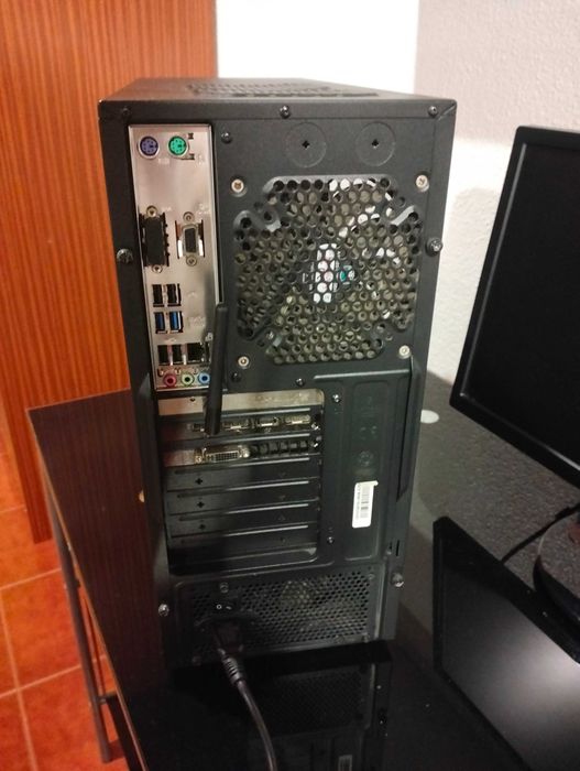 Gaming Computer for €550 with Extras64750637318657124