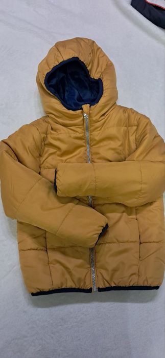 Демісезонна куртка