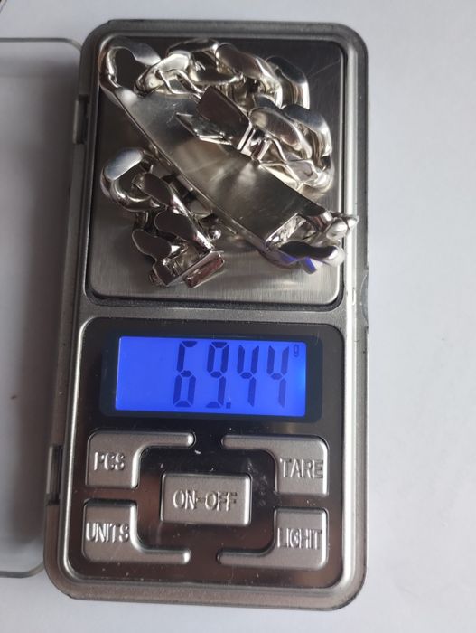 Bransoletka srebrna w próbie 925, długości 21,5 cm