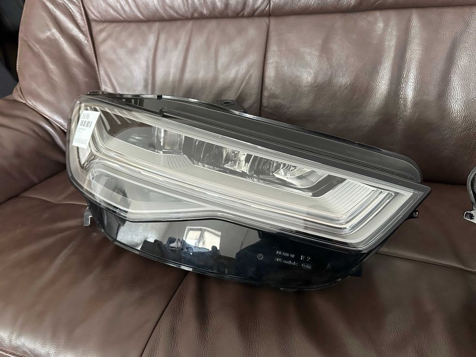 Фари FULL LED Audi A6 комплект 1600 одна 850 тестові стан нових