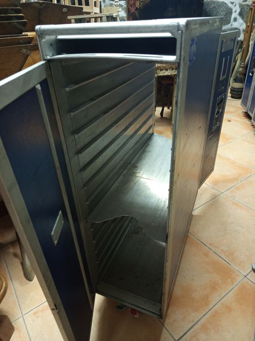 Carrinho de avião '"trolley