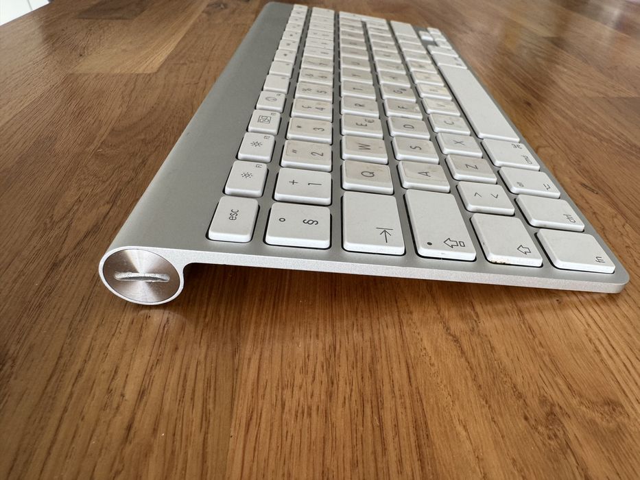 Klawiatura bezprzewodowa Apple Wireless Keyboard (Bluetooth) Stan Dobry!