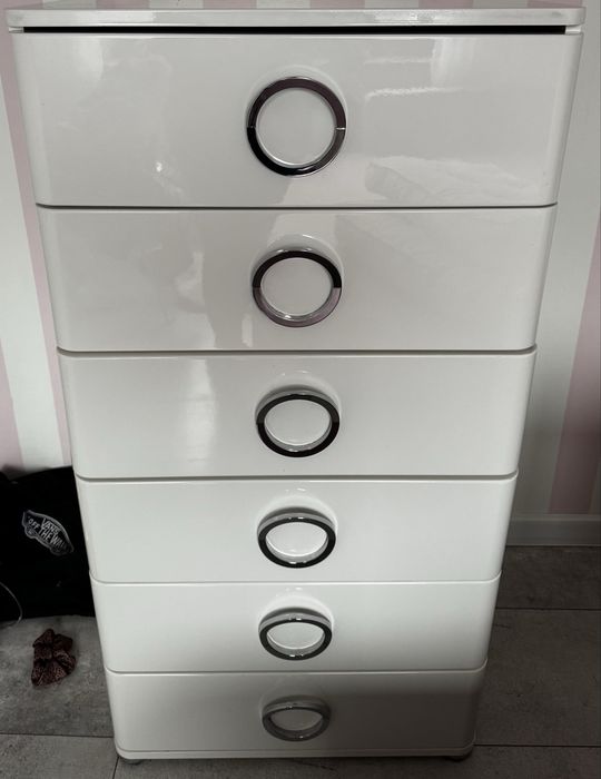 Sprzedam meble (szafa i komoda )