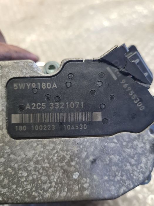 Дросельна заслінка дросельная заслонка Chevrolet Captiva Antara Cruze