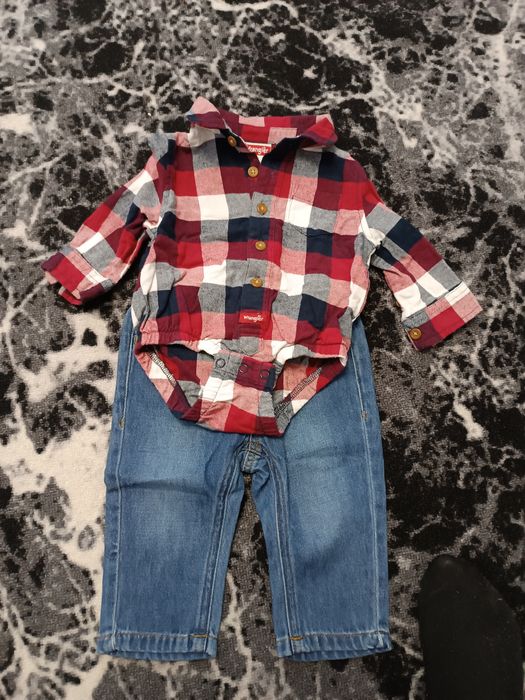 Дитячі костюмчики