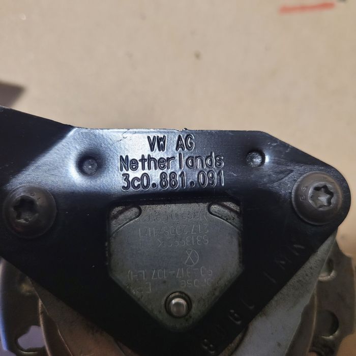 Dźwignia mechanizm podnoszenia fotela vw passat b6 2008r