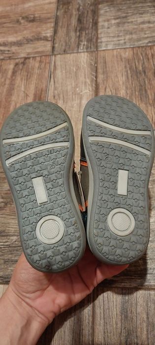 Nowe buty dla chłopca 25 clibee