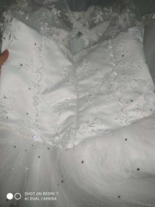 Свадебное платье