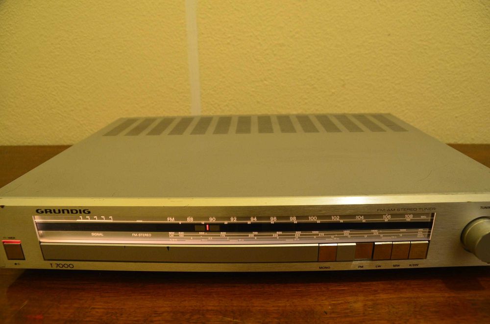 Rádio Grundig T 7000