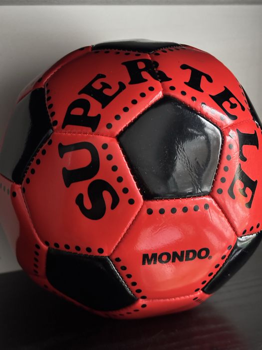 Pilka nozna Mondo rozmiar 6