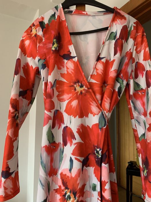 Vestido estampado e único ( exclusivo) não vai ver ninguém com um igual! Não precisa de ferro!