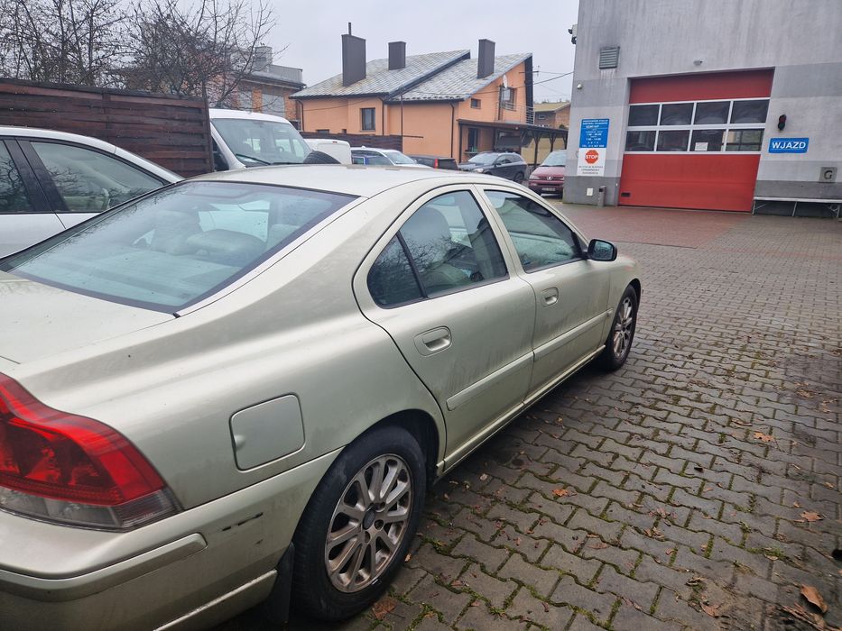 Volvo s 60   uszkodzona skrzynia biegów