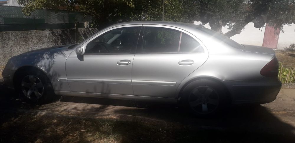 Mercedes w211 e220cdi 150cv bom estado interior. Ler indicações...