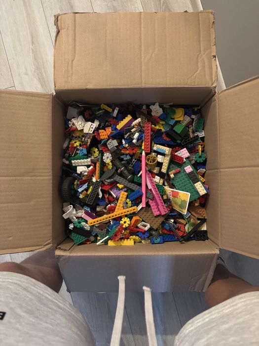 Bardzo dużo klocków lego w czym karton 15 kg lego