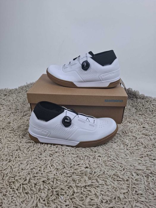 Buty rowerowe SHIMANO SH-GF800 Biały roz. 44
