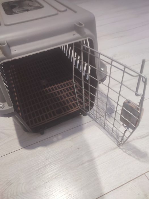Transporterek dla kota psa 50.cm.na 30.cm. Użyty kilka razy