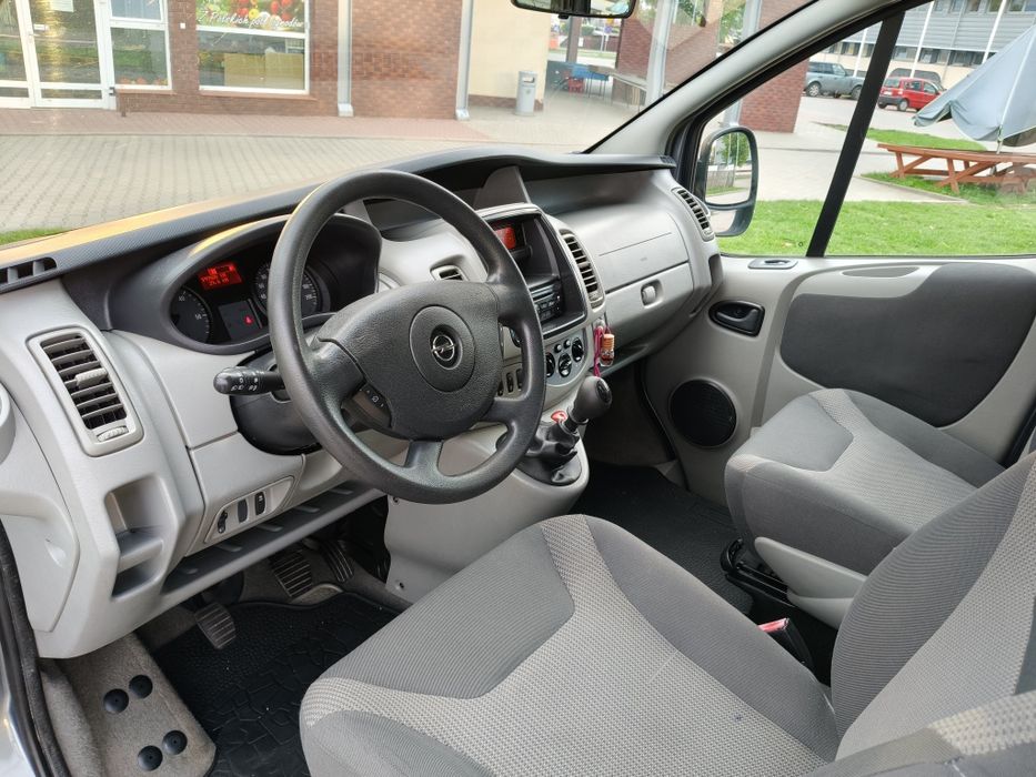 Opel Vivaro 2,0CDTI  -TOUR- import  TABLICE PL