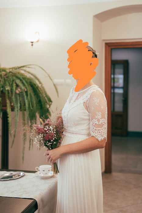 Sukienka kremowa koronkowa tiul ślub uroczystość