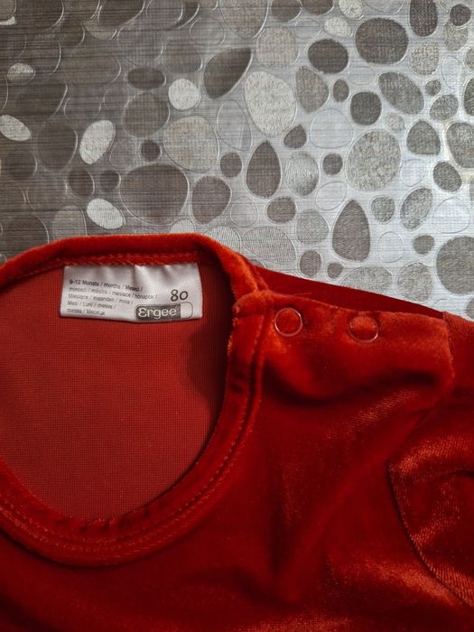 Czerwona sukienka 80, święta