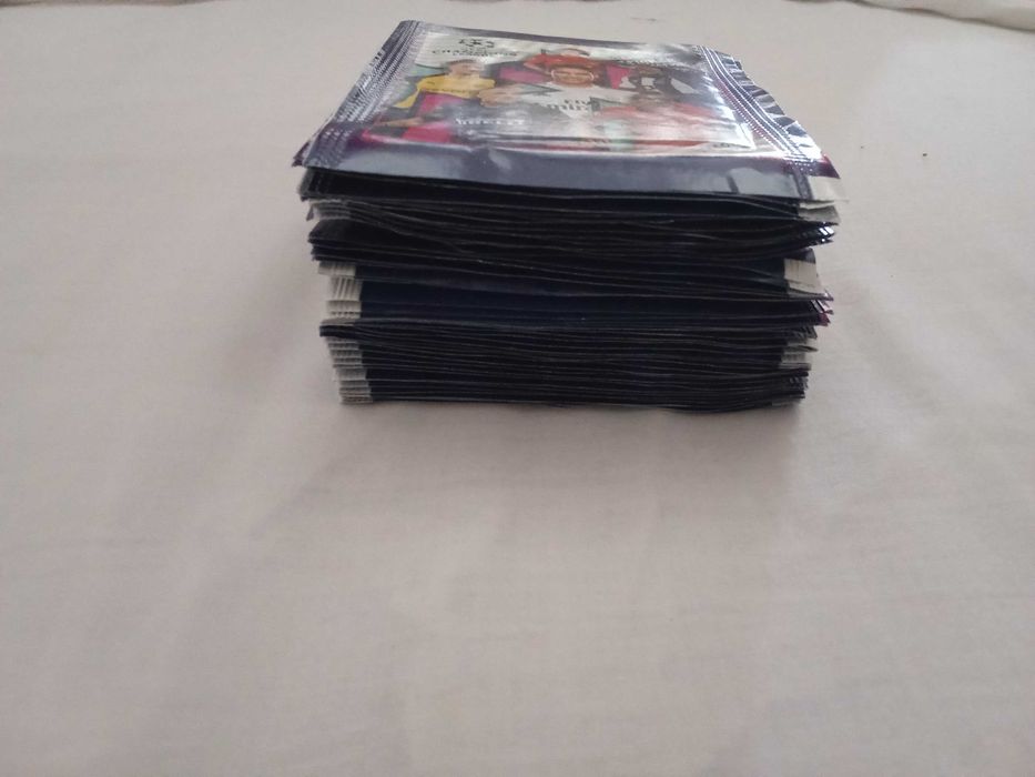 50 saquetas Topps "Champions League 18/19"