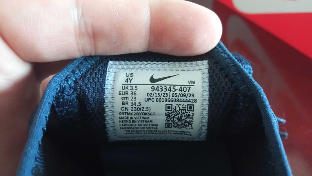 36 Buty Nike Air Max 270 Navy Blue