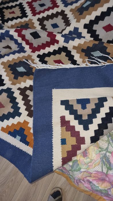 Dywanik z wełny wielbłąda marokanski tkany azteckie wzory 262 cm x 273