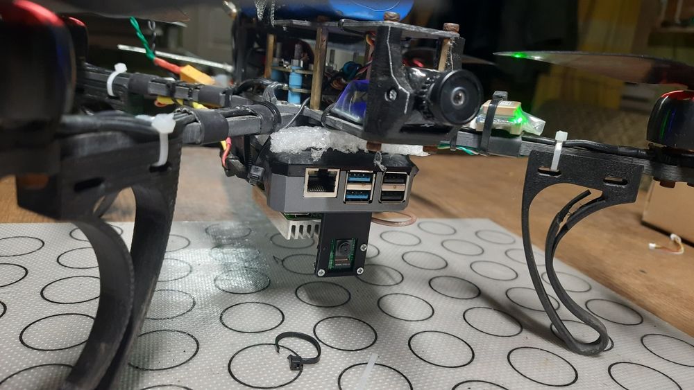 Знайдений дрон 8 дюймів