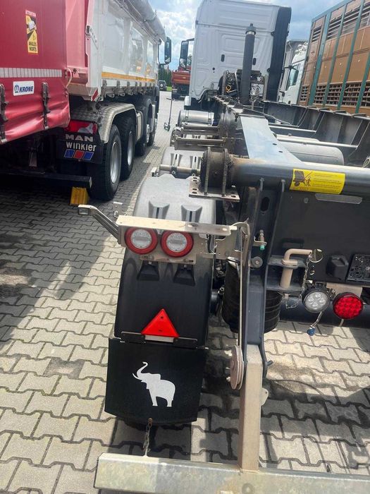 Prostowanie ram, naprawa