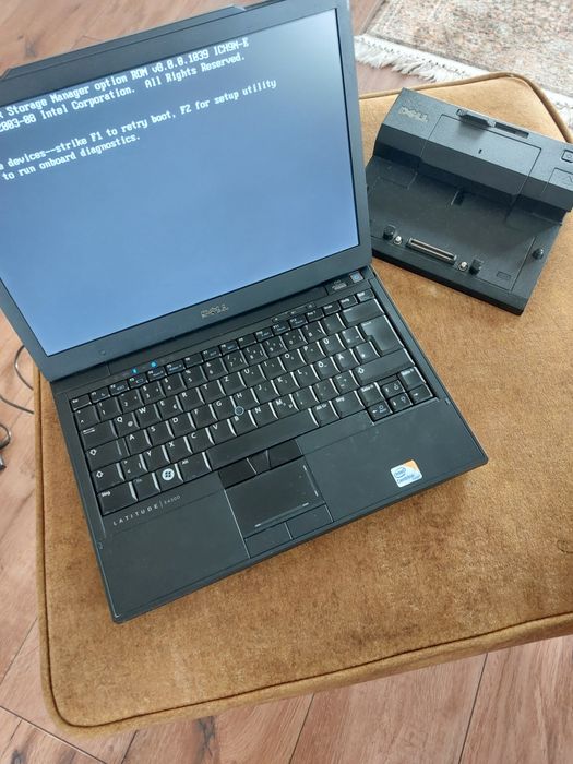 Dell Latitude e4300 super retro laptop w perfekcyjnym stanie Polecam
