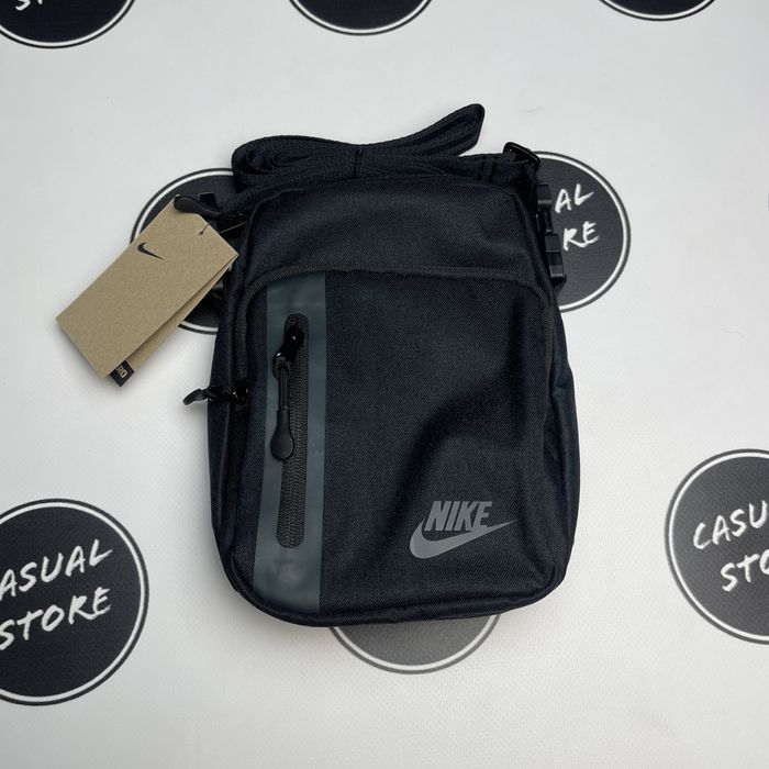 ОРИГІНАЛ Сумка Nike Tech Elemental Premium Месенджер DN2557-010 з США